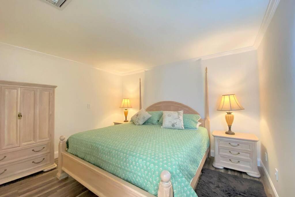 Cheerfull 4/Bed/ 3 Bath / Pool / Best Location North North Naples 외부 사진